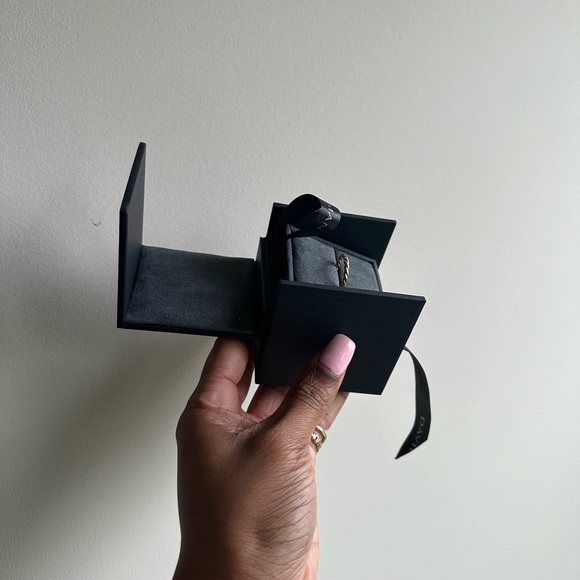 DAVID YURMAN Petite band ring Yellow Gold - Picture 8 of 10